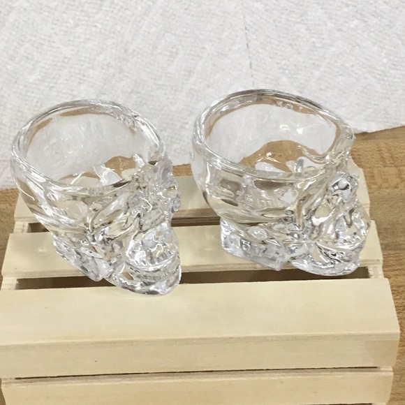 New 2 Skull Head Shot Glass - Picture 2 of 7